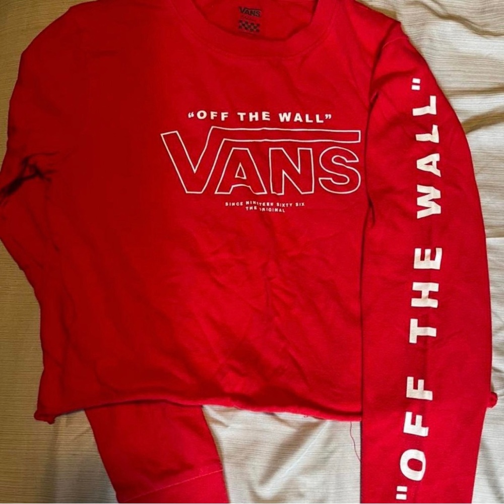 Small long sleeve red vans crop top!
